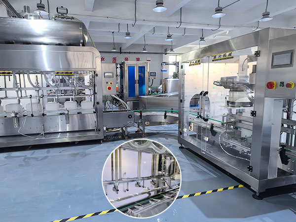 封闭式称重灌装机